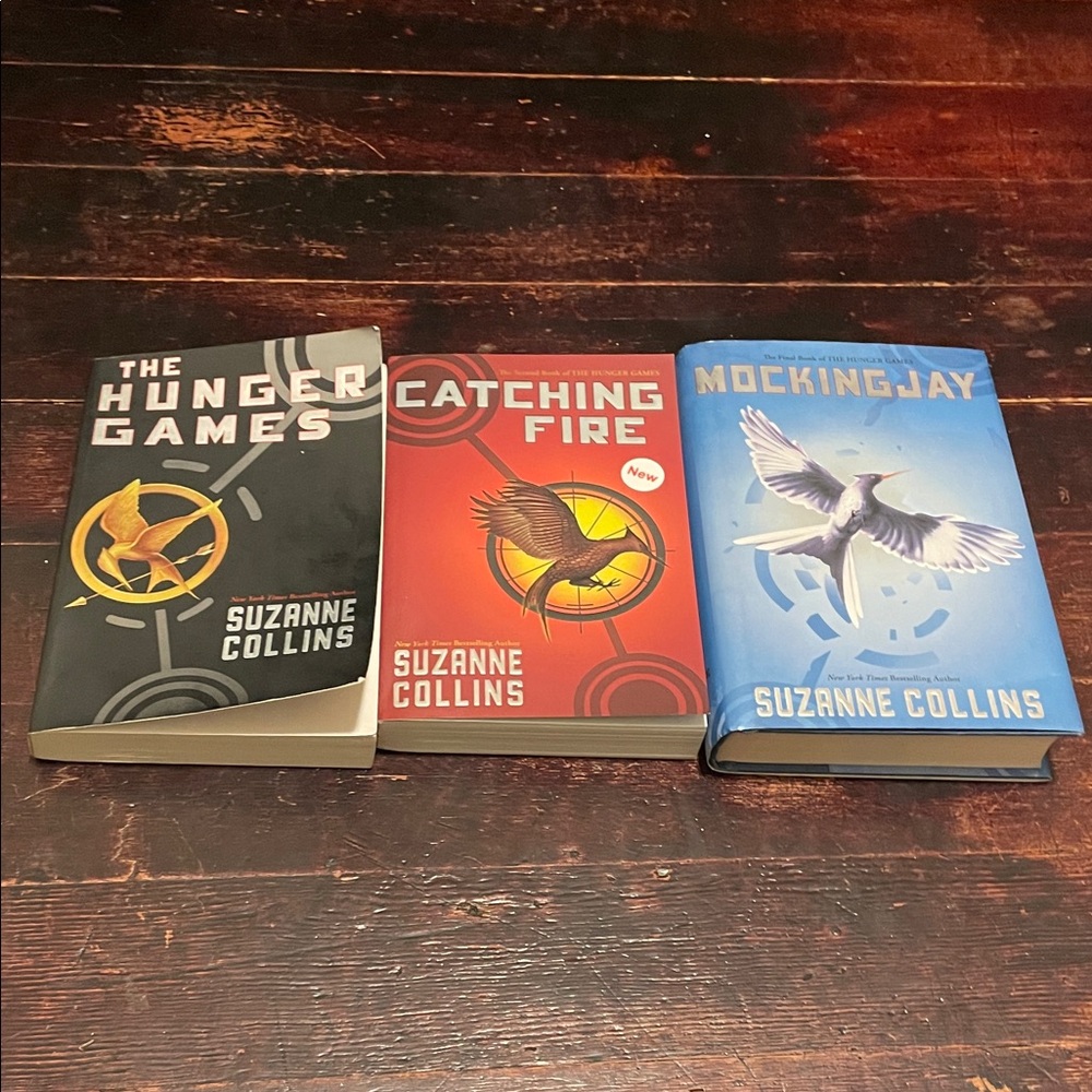 The Hunger Games Trilogy Book Set